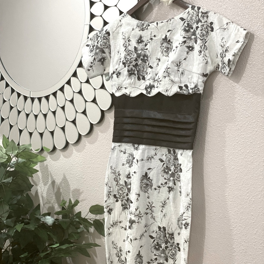 Betty Page by Tatyana Vintage black and white dress